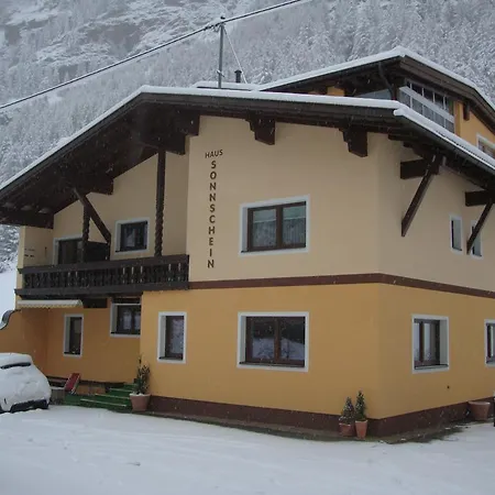 Haus Sonnschein Bed & Breakfast 4*