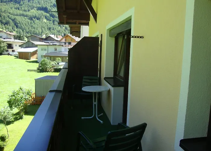 Haus Sonnschein Bed & Breakfast 4*