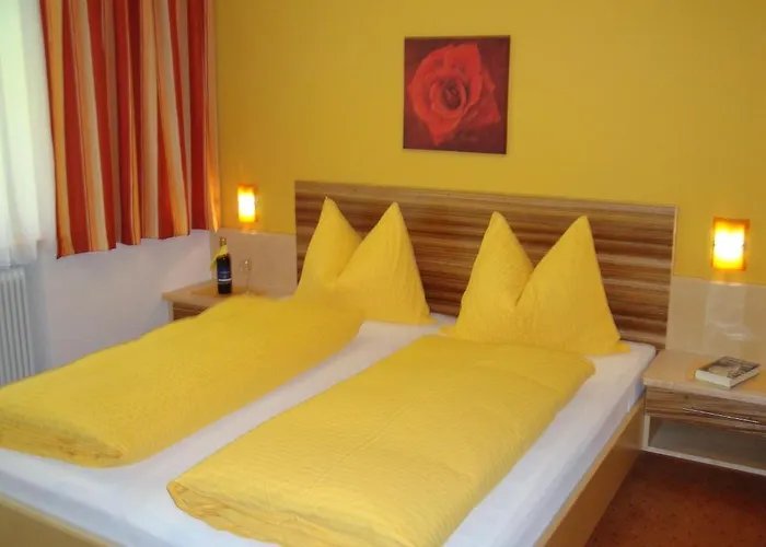 Haus Sonnschein Bed & Breakfast 4*